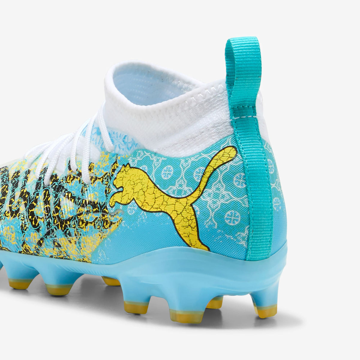 PUMA FUTURE 9 MATCH PLAYMAKER Big Kids' Firm/Artificial-Ground Low-Top Soccer Cleats - PUMA White-Vibrant Blue-Sun Stream-Light Aqua